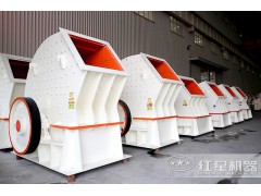 两种锤式破碎机型号与参数介绍Y2图1