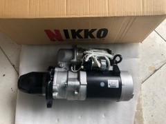 600-813-9512小松SAA6D170起动机图1